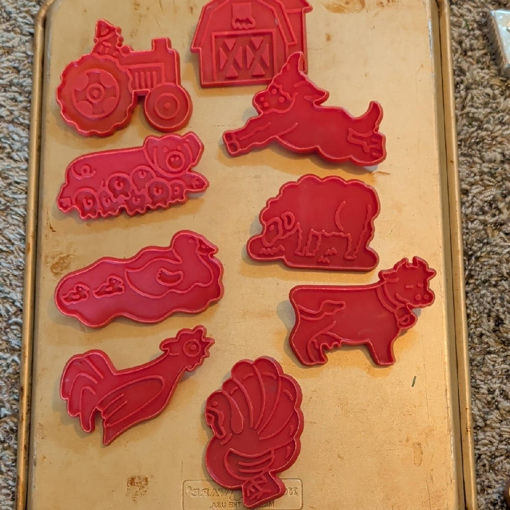 Farm Animal Cookie Cutter Set - Vibrant Red